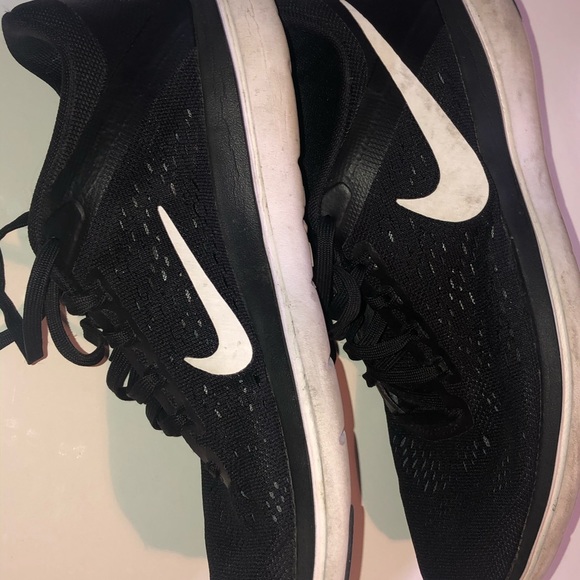 NIKE - Picture 4 of 6